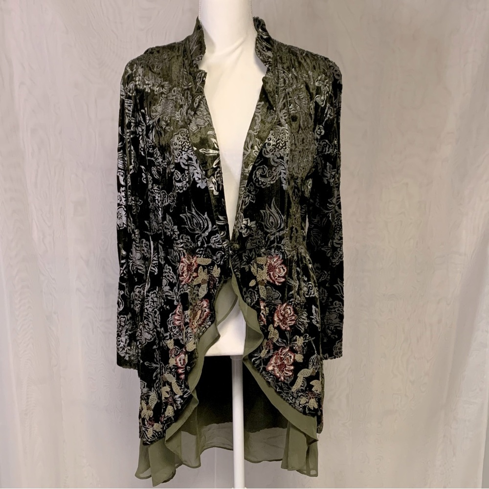 Chico’s Floral Velvet Jacket in ambered olive - NWOT